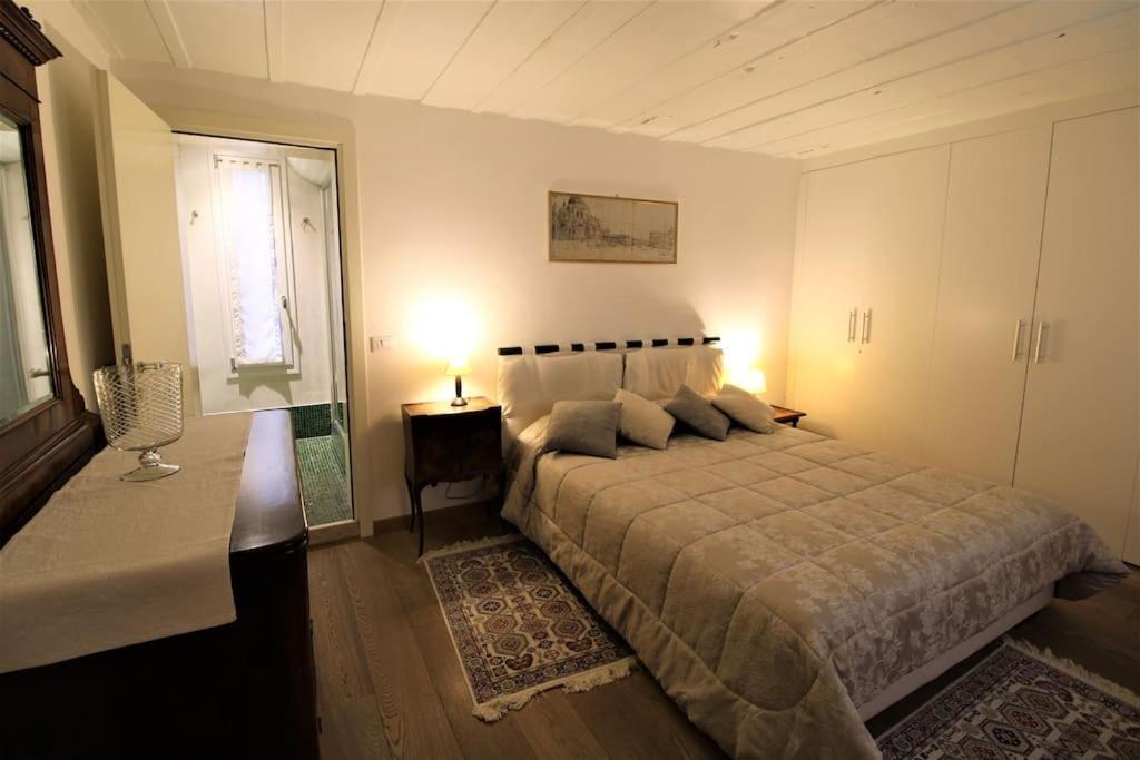 San Marco Charming Apartment With Canal View Wenecja Zewnętrze zdjęcie